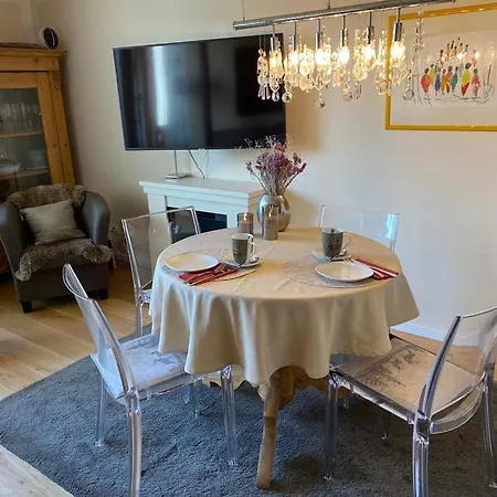 Flims Chalet 弗利姆斯
