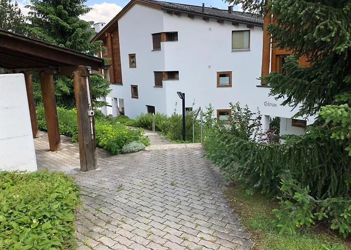 Flims Chalet Apartament *